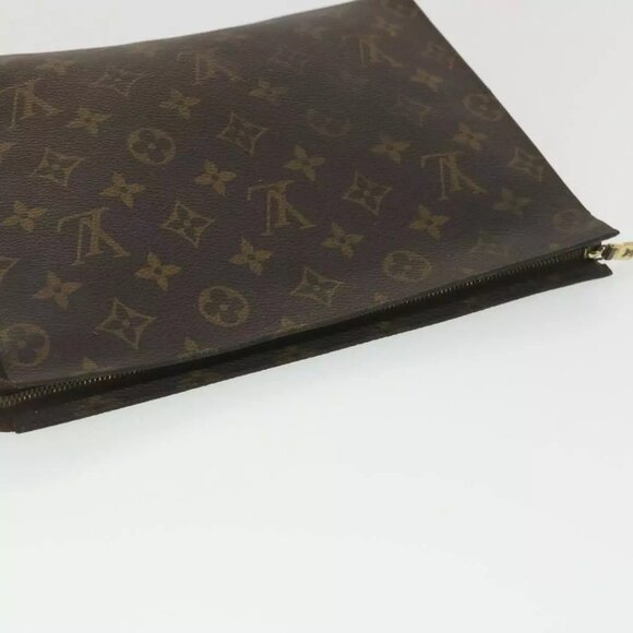LOUIS VUITTON Monogram Poche Toilette 26 Pouch - Picture 11 of 16